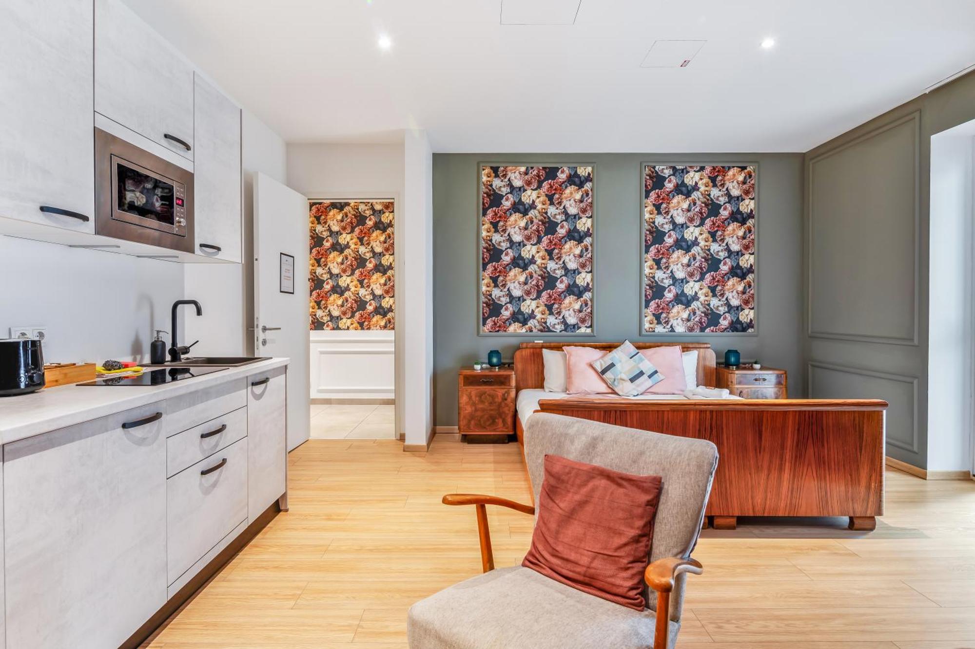 Stylish Flower Power Studio - Close To City Center & Public Transport - Ac & Wifi Vienna Luaran gambar